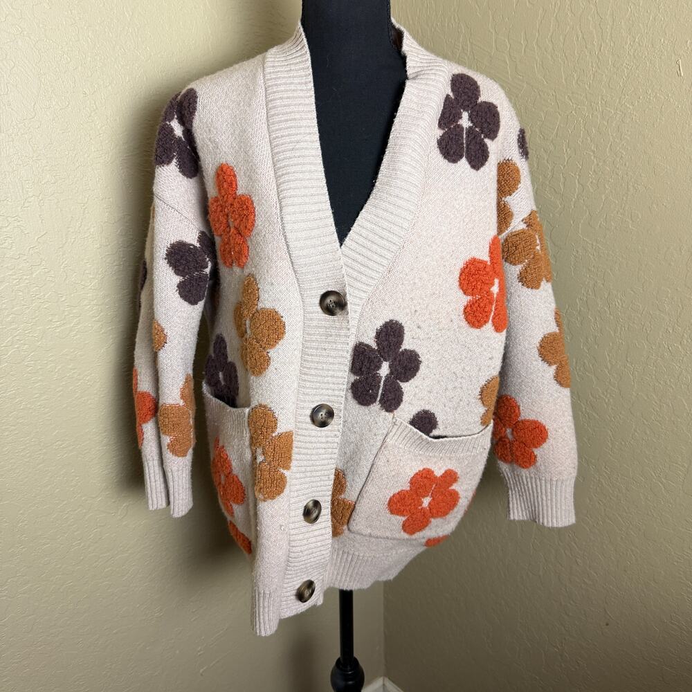 SAACHI Women’s Large Floral Applique Cardigan Sweater Beige Orange Brown